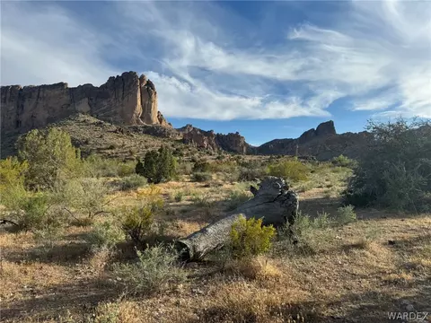 1853 S Gisela Rd, Golden Valley, AZ 86413