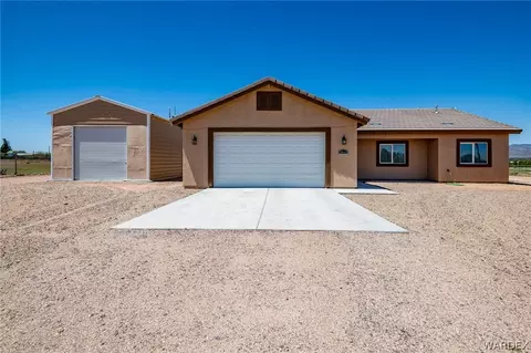 3945 N Rainbow Dr, Kingman, AZ 86409