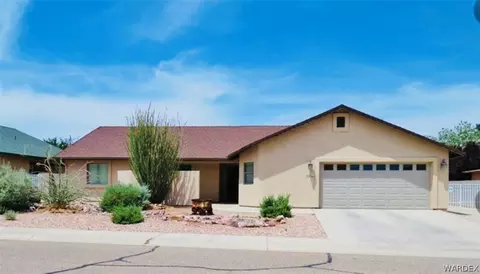 3925 Prairie View Dr, Kingman, AZ 86409