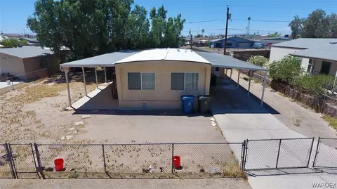 946 Surf Spray Dr, Bullhead City, AZ 86442