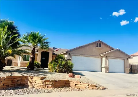 2953 La Paloma Dr, Bullhead City, AZ 86429
