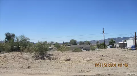 4670 E Pinta Dr, Topock, AZ 86436