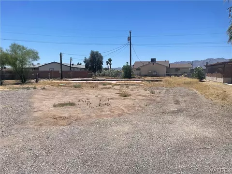 1392 Ruby Ct, Fort Mohave, AZ 86426