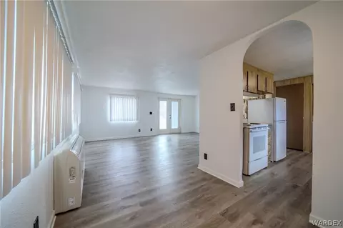 841 E Berk Ave, Kingman, AZ 86409 photo 7
