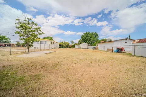 841 E Berk Ave, Kingman, AZ 86409 photo 27
