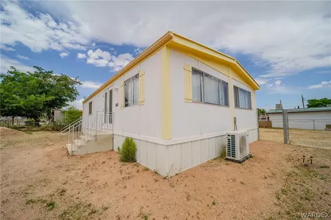 841 E Berk Ave, Kingman, AZ 86409 photo 3