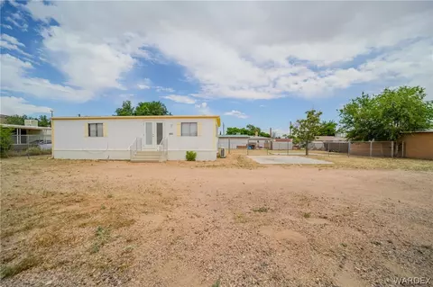 841 E Berk Ave, Kingman, AZ 86409