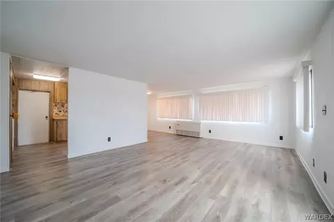 841 E Berk Ave, Kingman, AZ 86409 photo 4
