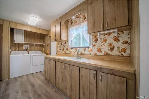 841 E Berk Ave, Kingman, AZ 86409 photo 10