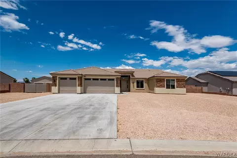 4359 Gemstone Ave, Kingman, AZ 86401