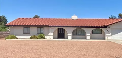 4690 Steinke Dr, Kingman, AZ 86409