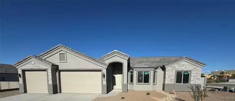 3338 Palmeras St, Kingman, AZ 86401