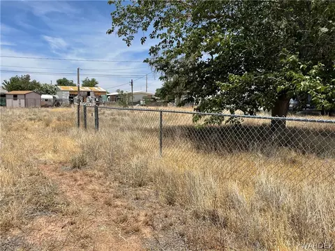 2955 E Potter Ave, Kingman, AZ 86409