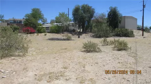 13228 S San Luis Pl, Topock, AZ 86436
