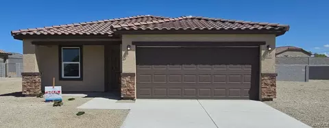 2233 E Snead Ave, Fort Mohave, AZ 86426
