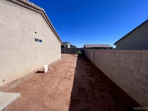 2843 E Luna Vis, Kingman, AZ 86409 photo 5