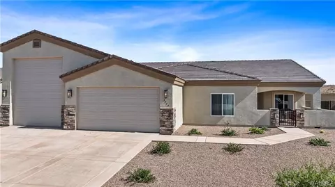 2579 Climbing Rock Ln, Bullhead City, AZ 86442