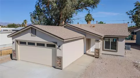 1987 W River Bend Cir, Bullhead City, AZ 86442