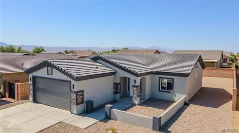 1711 Red Sage Way, Fort Mohave, AZ 86426