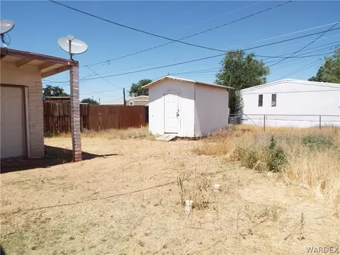 Exterior - 3535 E Cardinal Ln, Kingman, AZ 86409 photo 4 of 5