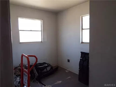 Bedroom - 3535 E Cardinal Ln, Kingman, AZ 86409 photo 3 of 4