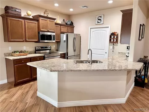 7898 E Monte Tesoro Dr, Kingman, AZ 86401 photo 8