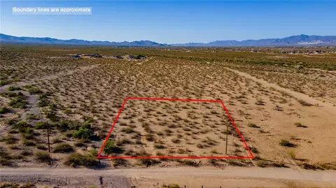 047 W Bolsa Dr # D, Golden Valley, AZ 86413