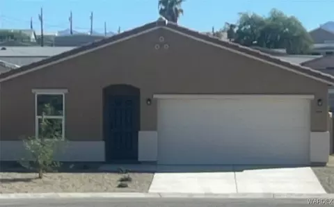 5646 S Trevino Way, Fort Mohave, AZ 86426