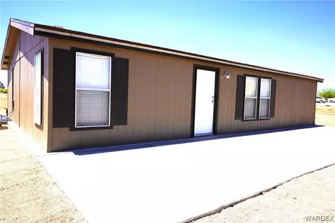 3695 N Mobile Rd, Golden Valley, AZ 86413