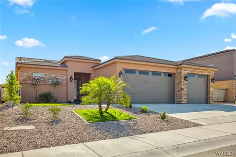 960 Thumb Butte Dr, Bullhead City, AZ 86442