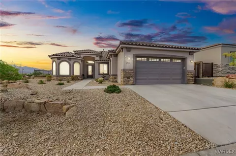2601 Shoreline Cv, Bullhead City, AZ 86429