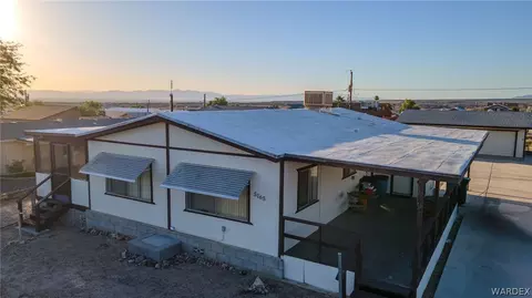 5165 Mesa Dr, Topock, AZ 86436