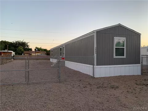 3666 E Dove Ln, Kingman, AZ 86409