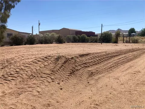 9280 N Diamond Bar Ave, Kingman, AZ 86401