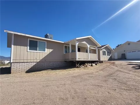 1740 W Las Vegas Dr, Meadview, AZ 86444