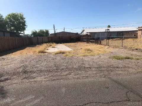1862 Oliver Dr, Bullhead City, AZ 86442