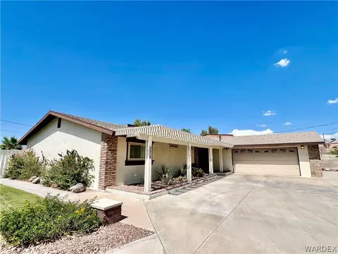 2516 Country Club Pl, Bullhead City, AZ 86442