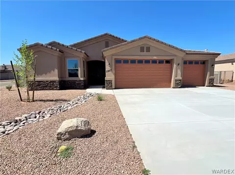 3907 E Suffock Ave, Kingman, AZ 86409