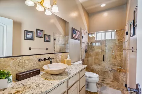 Bath - 4470 Bourbon St, Needles, CA 92363 photo 5 of 8