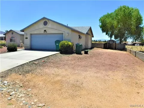 7402 E Squaw Creek Dr, Kingman, AZ 86401