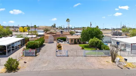 1340 Gemstone Ave, Bullhead City, AZ 86442