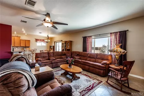 7273 E Stoneaxe Dr, Kingman, AZ 86401 photo 4