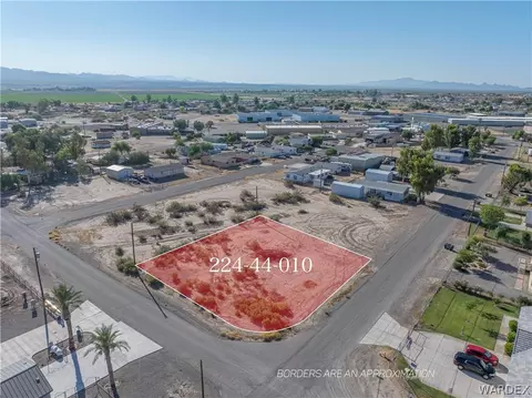 10220 S Empire Rd, Mohave Valley, AZ 86440