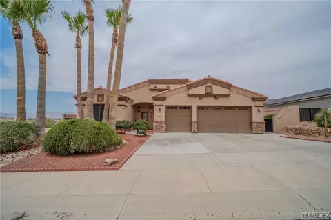 2873 Cactus Bloom Dr, Bullhead City, AZ 86429