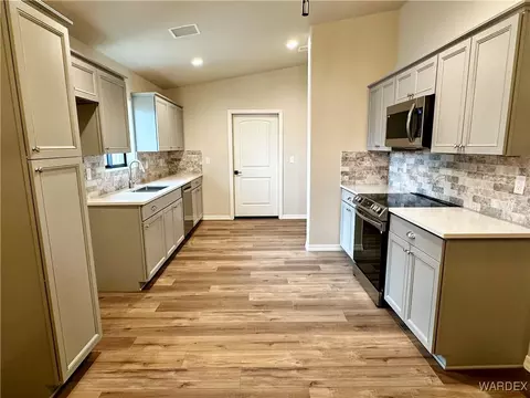 2037 Mullen Ave, Kingman, AZ 86401 photo 12