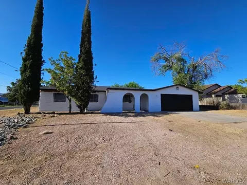 2405 Phoenix Ave, Kingman, AZ 86401