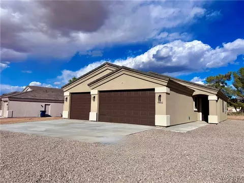 9882 N La Jolla Dr, Kingman, AZ 86401