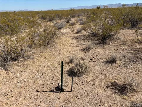 E2 Of Lot 1028 W Granada Drive, Golden Valley, AZ 86413