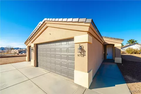 9712 N Pebble Dr, Kingman, AZ 86401