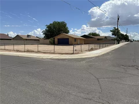 2607 Simms Ave, Kingman, AZ 86401